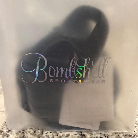 Bombshell Backless Bra - Picture 6 of 6